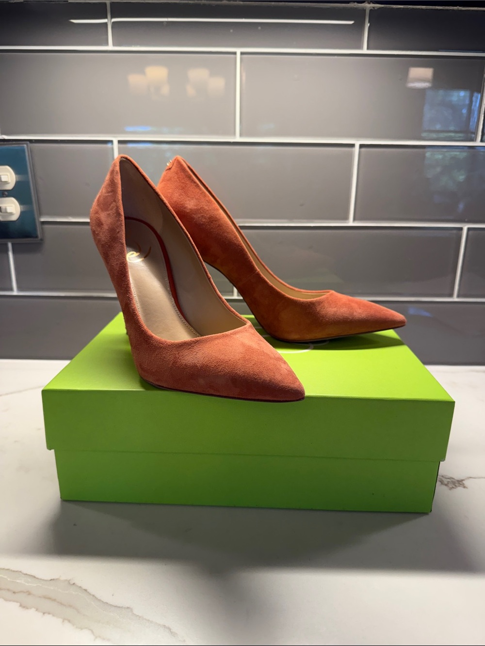 Sam Edelman Pointed Suede Pumps in Rust, NWT
